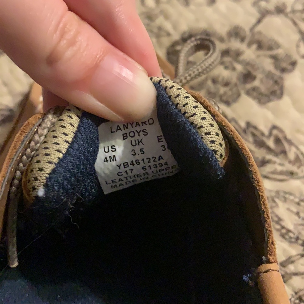 Size 4 Sperrys - Picture 5 of 5
